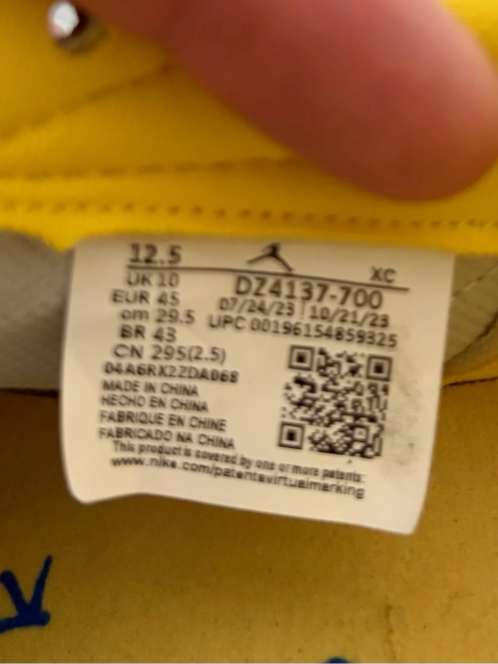 Jordan 1 Retro Low OG SP Travis Scott Canary Low-Top Sneakers